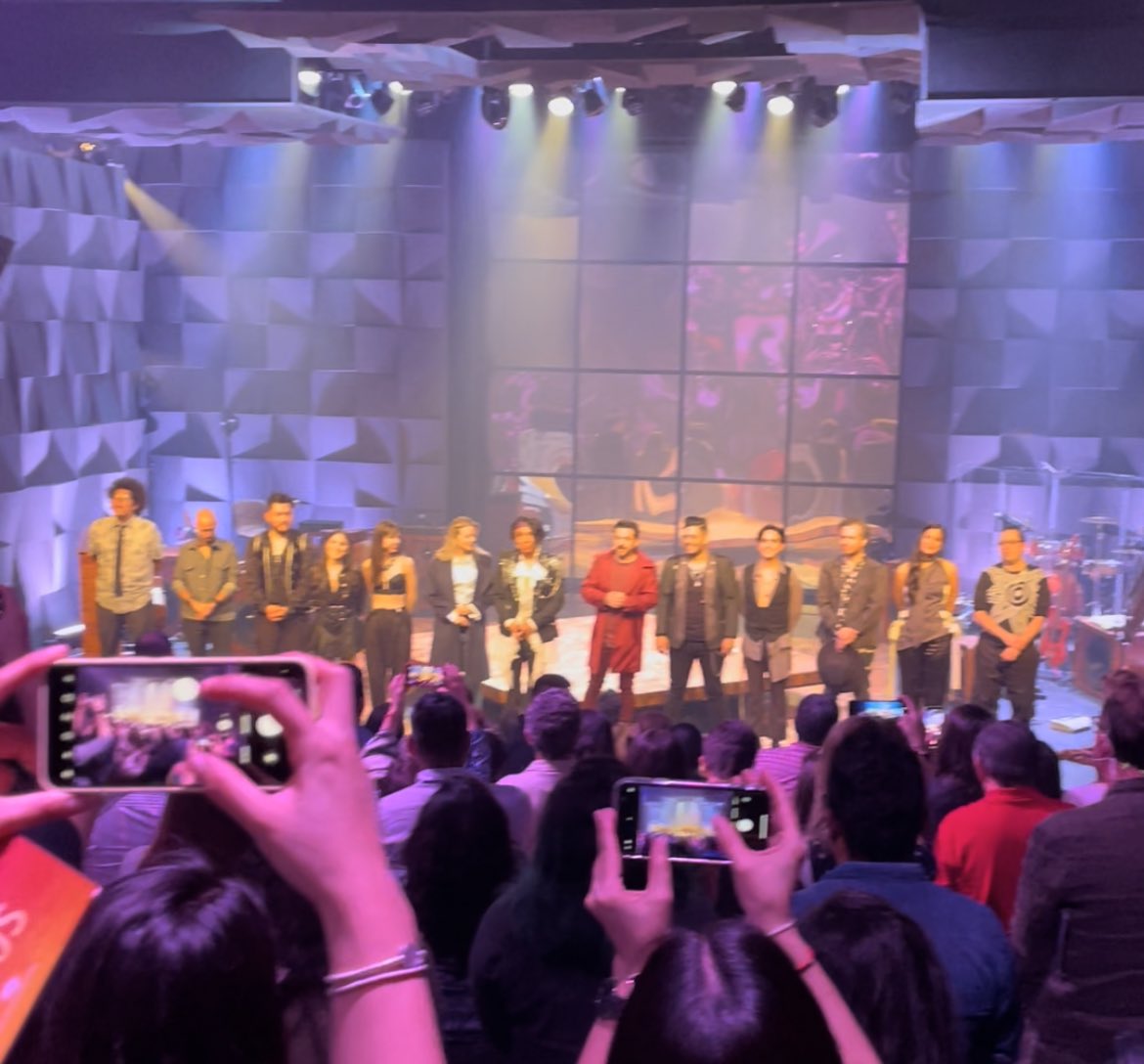 cardelperal's tweet photo. Háganse un favor y vayan a ver @sietevecesadios ! Mensaje, música, voces, actores, TALENTO! Piel chinita todo el tiempo! El amor (te haga feliz o llorar) siempre vale la pena! Felicidades @alan_estrada @vince_miranda @jannettechao @salvador_so @FernandaCGA https://t.co/QU0umkxtdw
