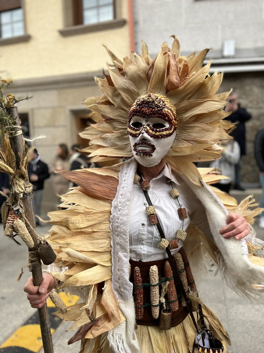 VeruKaTrip's tweet photo. Un poco del Festival Internacional #vibomask Mascarada Ibérica 2022
📍Vilariño do Conso - Ourense
(más en mi IG ➡️ @veruka_trip) https://t.co/opwyQaZkEF
