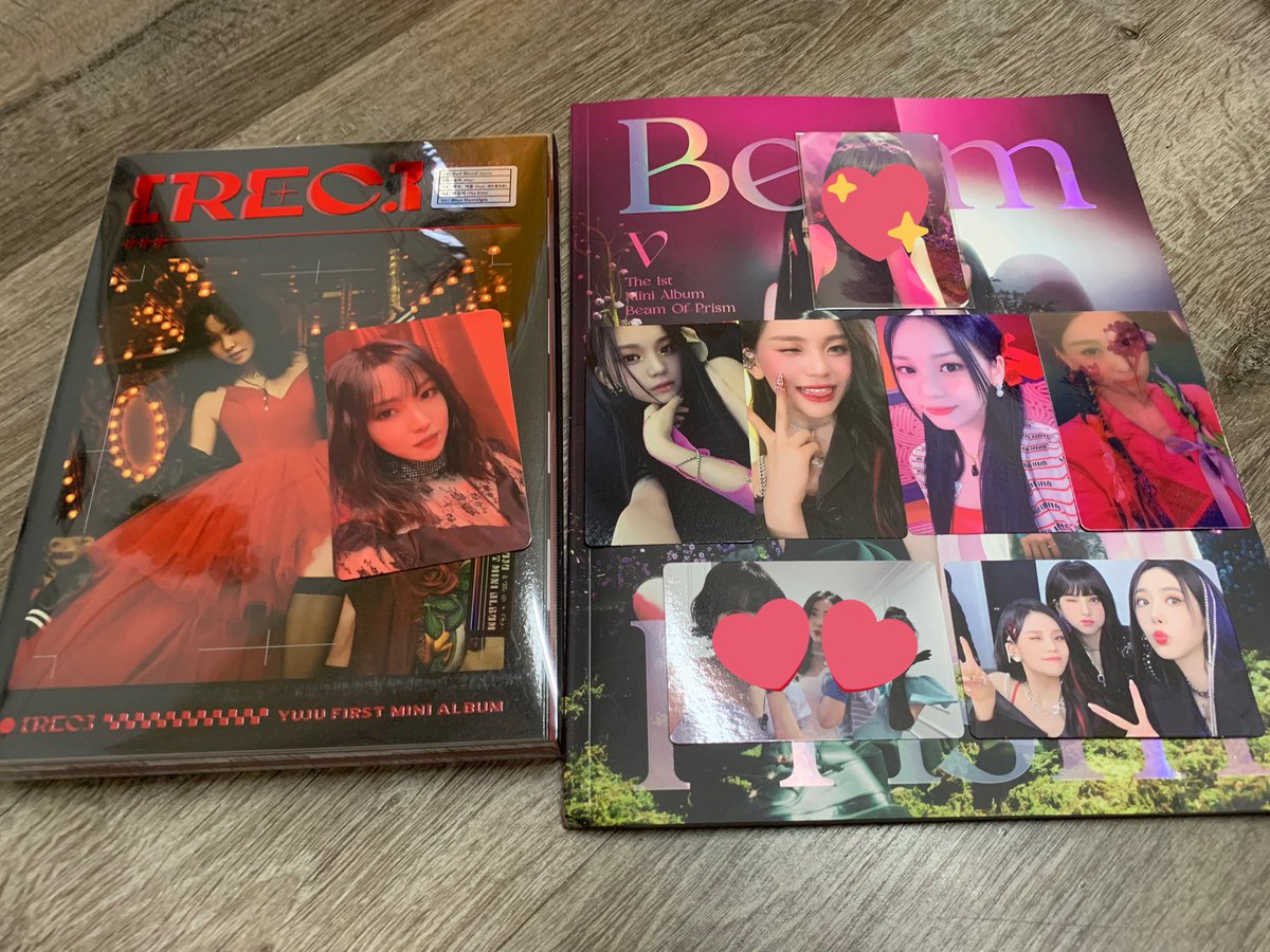 eunhagfss's tweet photo. WTS 🇲🇾 only!
Help RT 🙏🏻

VIVIZ Beam Of Prism &amp; YUJU REC (unsealed)

✅ VIVIZ [RM40]
- 3 Umji photocard
- Umji lenticular 
- 1 group photocard

✅ YUJU REC Fullset [RM45] 

postage rm8 wm 
#pasarVIVIZ #pasarGFRIEND @GFmarket_MY @GfriendMYtrade @pasarVIVIZ https://t.co/8UsVBkrxHM