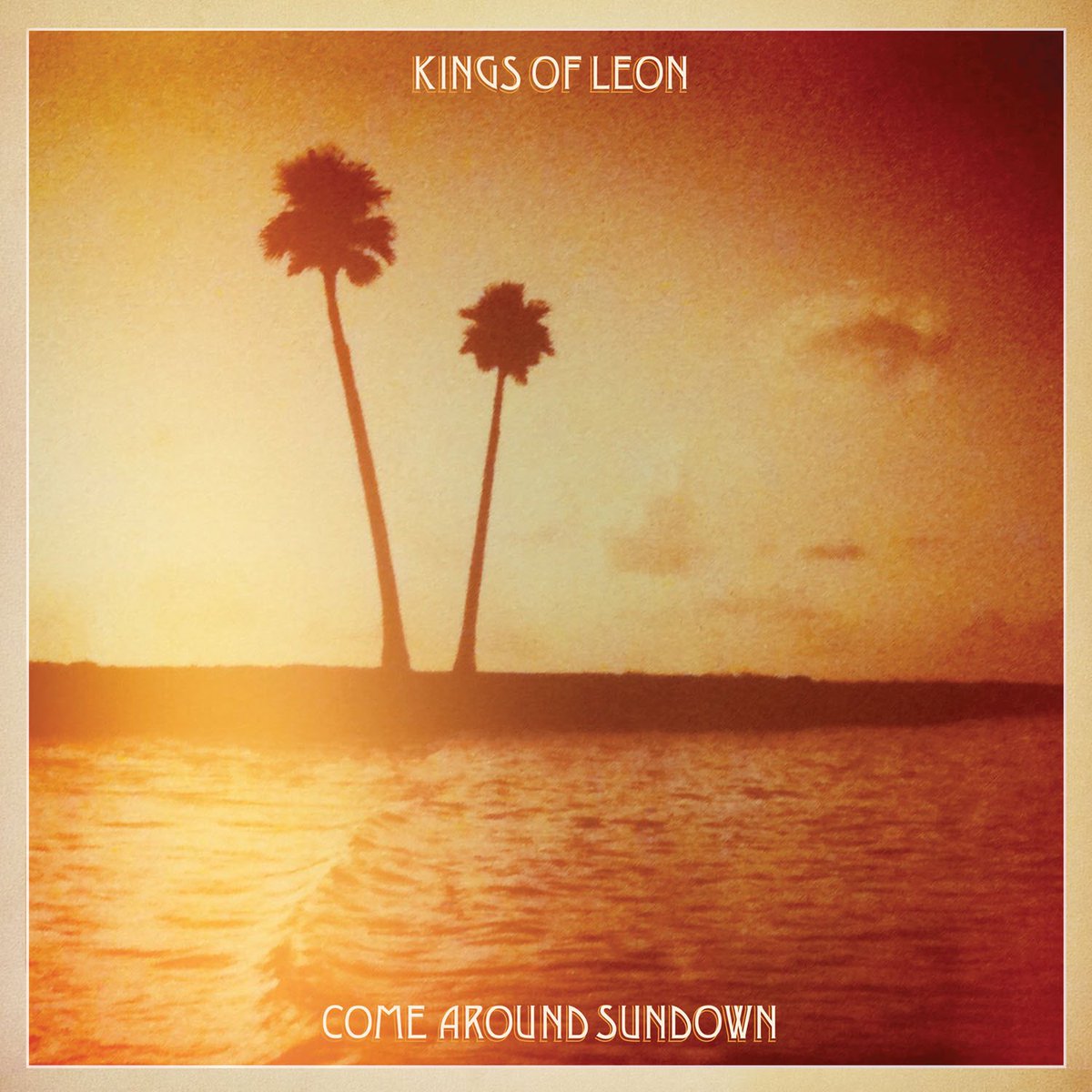 JosHiddlesLeon's tweet photo. This entire album is fucking great from start to finish and I will absolutely die on this hill. #KingsOfLeon #ComeAroundSundown https://t.co/NixQC32ovJ