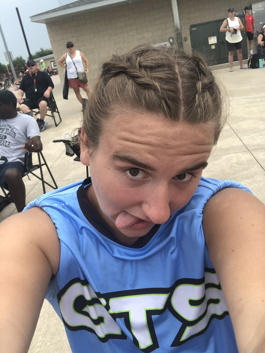 maddog0015's tweet photo. I too have been victimized by the @clairebeck30 selfie count https://t.co/uCwkPEpxmw