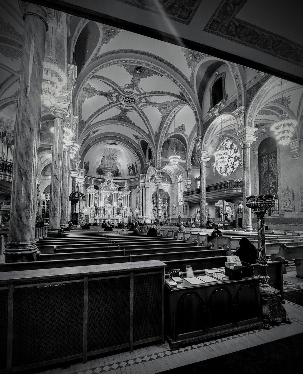 reusedepot's tweet photo. It's in black and white because it's time for you to visit one of the most beautiful church interiors in Chicago. Take a quiet moment and take it all in. St. John Cantius Chicago

#chicagoarchitecture  #design #reycle #enjoyit #lovewhatyousee #beautiful #salvage #reuse https://t.co/zheJIbp07k