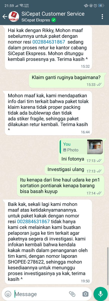 tjhinricky's tweet photo. Berikut Screenshot WA dengan nomor CS yang baru, coba dilihat responnya sama terus hanya copy paste dari status sebelumnya yang bilang tidak ada stiker fragile padahal berulang kali sudah diberikan foto penerimaan barang di gerai @sicepat_ekspres #sicepatjelek #sicepatbadhandling https://t.co/TGxJvOag2y