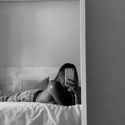 claraglez__'s tweet photo. #NuevaFotoDePerfil https://t.co/kfH4Xwxu7e