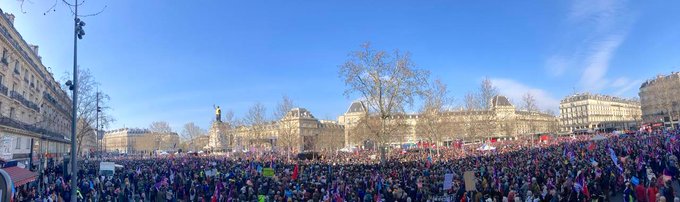 Plus de 100 000 personnes réunies aujourd'hui pour le meeting de @JLMelenchon FOTVks1XsAobskn?format=jpg&name=small