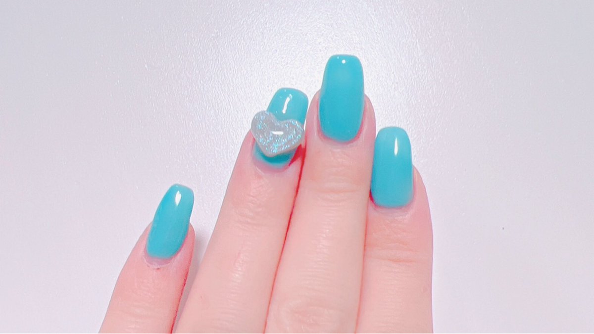 pudding_95_'s tweet photo. あれから何だかんだセルフネイルで頑張ってる💅💗

練習あるのみ！
2〜3週間ペースで変えてます💡

パーツも作ってみたよ👍

 #NEW
 #ネイル 
 #セルフネイル https://t.co/gtH2YgxaXS