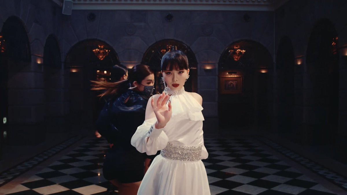 yurinafilm's tweet photo. congratulations on your solo debut @Kwgc_yrn0619 ! https://t.co/OsoFDqGToH