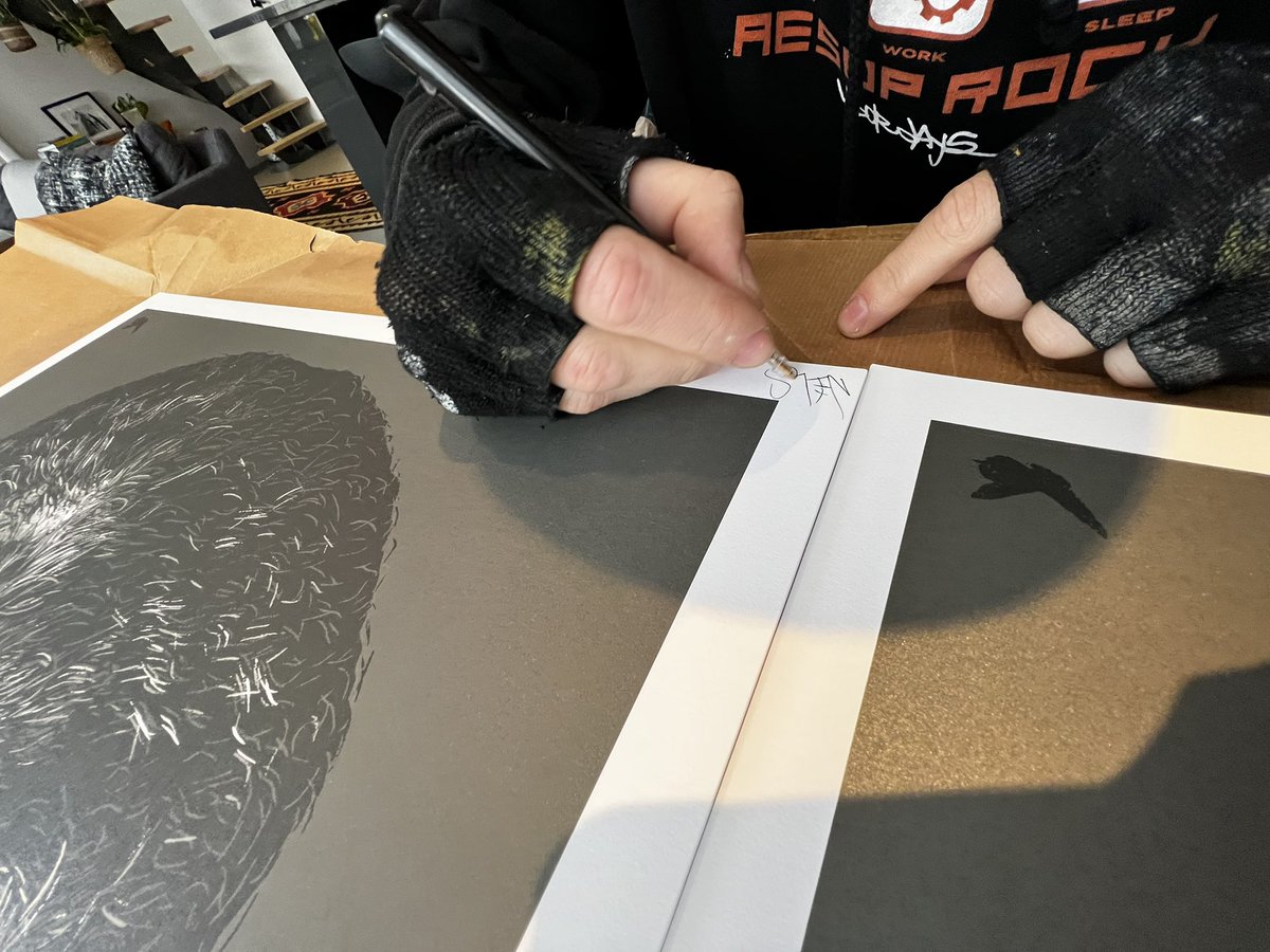 openartmuseum's tweet photo. Wonderful day with @nilsrva , something cool coming your way! #teaser #art #signature #stencilart #graffiti #streetart https://t.co/n9Pob017Cf