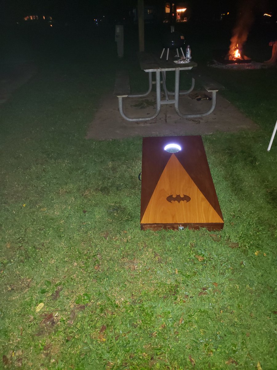 Perfect weekend to break out the Batman corn hole boards. 

#Batman #Cornhole