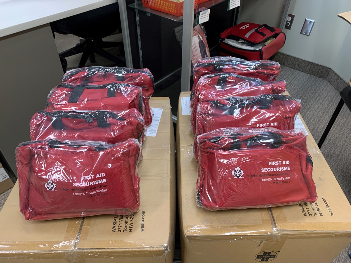 A message of thanks to the @SJAOttawa Board, staff and Medical First Responders for their efforts to ship Ukraine 50 first aid kits, followed by refill supplies donated by volunteers to keep front line medical teams with supplies to save lives.  #StandingWithUkraine