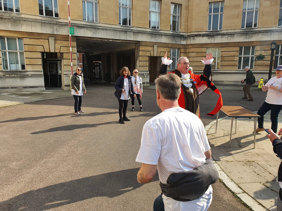 WandsworthMayor's tweet photo. The River Ramble Fundraiser by one of the Mayor's charities @FullCircle_Fund embarks from Town Hall to #LondonPeacePagoda BattPk & back. Charity provides compassionate, evidence-based support for the very sick hospitalised v.young & adults & their families at StGeorge's Hospital https://t.co/bLtcAeoYw9