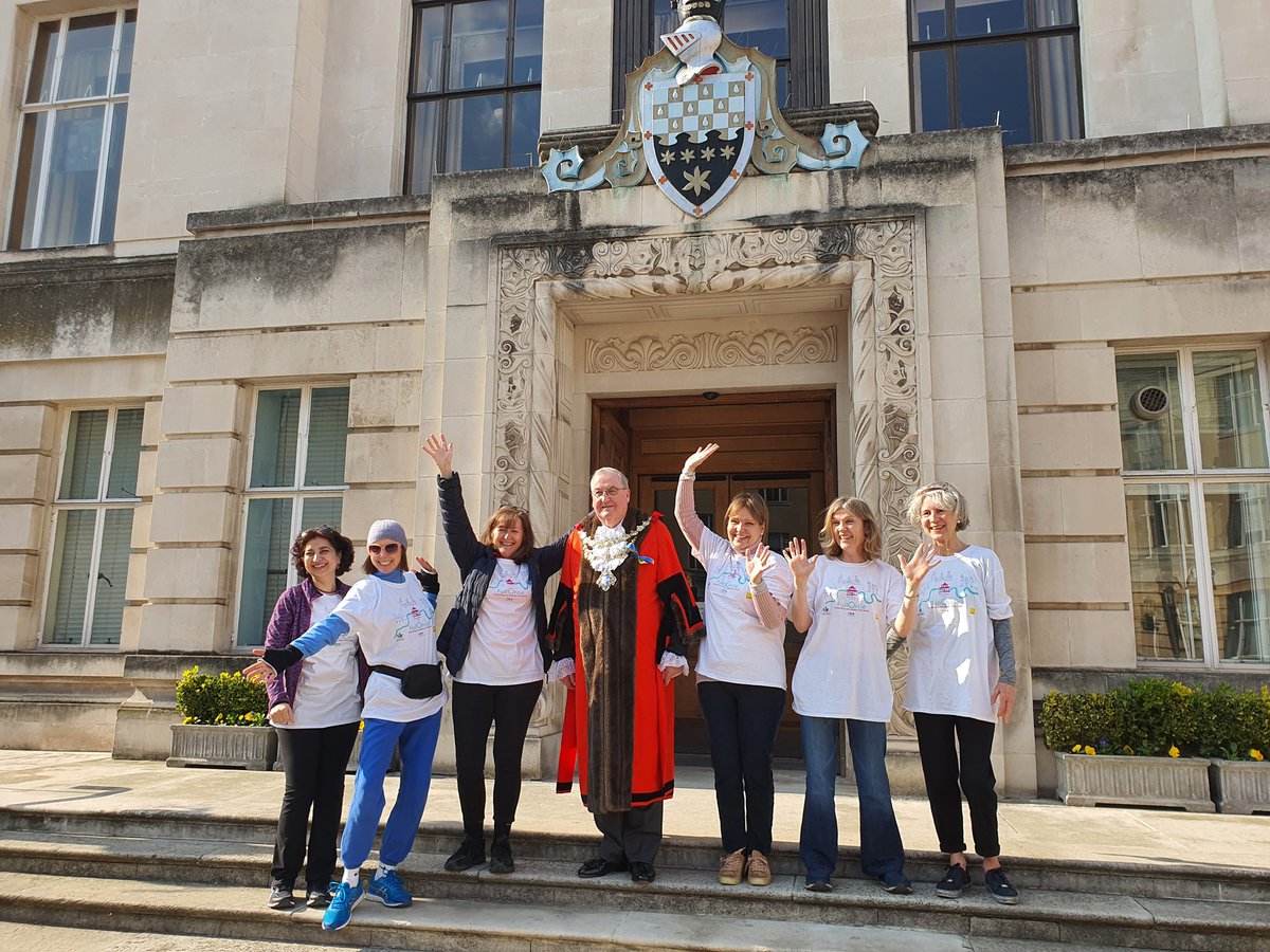WandsworthMayor's tweet photo. The River Ramble Fundraiser by one of the Mayor's charities @FullCircle_Fund embarks from Town Hall to #LondonPeacePagoda BattPk & back. Charity provides compassionate, evidence-based support for the very sick hospitalised v.young & adults & their families at StGeorge's Hospital https://t.co/bLtcAeoYw9