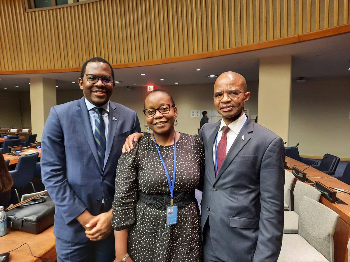 MichaelKanuSL's tweet photo. The last 2 weeks was spent in @UNHQ CR4 in IGC4 on #BBNJ, after 2yrs hiatus due to the COVID-19 pandemic. Honoured to have led the 54 UN African Member States as #Coordinator and proud of the leadership of the Leads and solidarity of the Group #SignificantProgress #IGC5FinishLine https://t.co/t6c6KEGHYZ