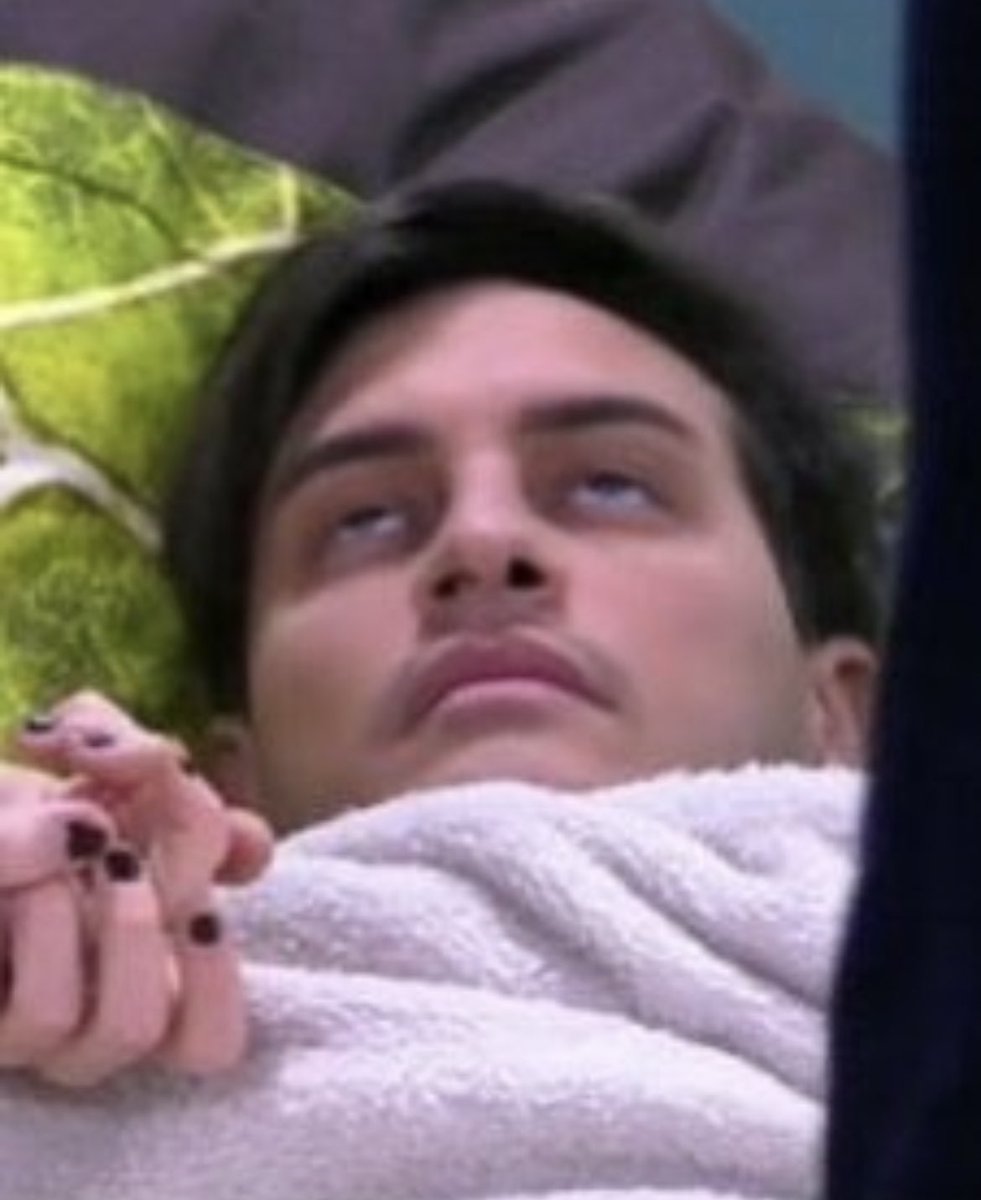 clary160903's tweet photo. Aspettando i #basciagoni a verissimo 🙄 #basciagonixverissimo https://t.co/1vfgiYEHmw