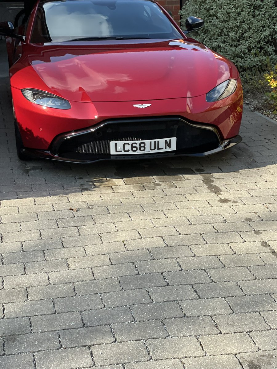 TweetMeUpScotty's tweet photo. The Hyper Red paint always amazes me in the sun. Such a lovely colour especially after some Gtechniq Quick Detailer.
#Astunday #sunny #hyperred #vantage #gtechniq https://t.co/GK4lGhBBLF