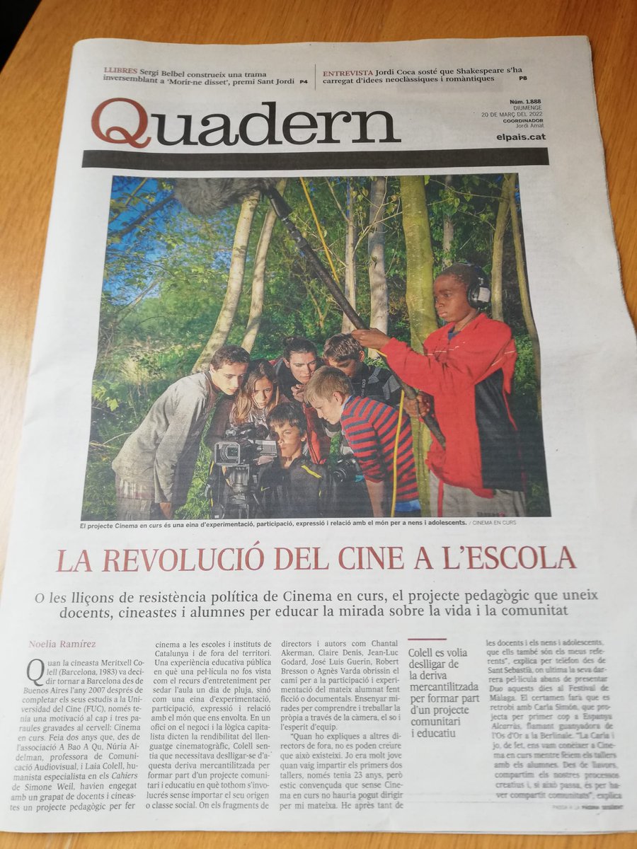 abaoaqu_'s tweet photo. LA REVOLUCIÓ DEL CINE A L'ESCOLA #cinemanecurs al #Quadern @elpais_cultura. Preciós text @NoeliaRMontes amb paraules de docents, cineastes, alumnes @MeritxellColell @alba_cros @CCongost @efiguer4 @PilarArmengol,Yasmin Elafi, @ginafontaneba @balancesalvaje 
https://t.co/Eyjlez2oB5 https://t.co/QGJ9XbeE2L