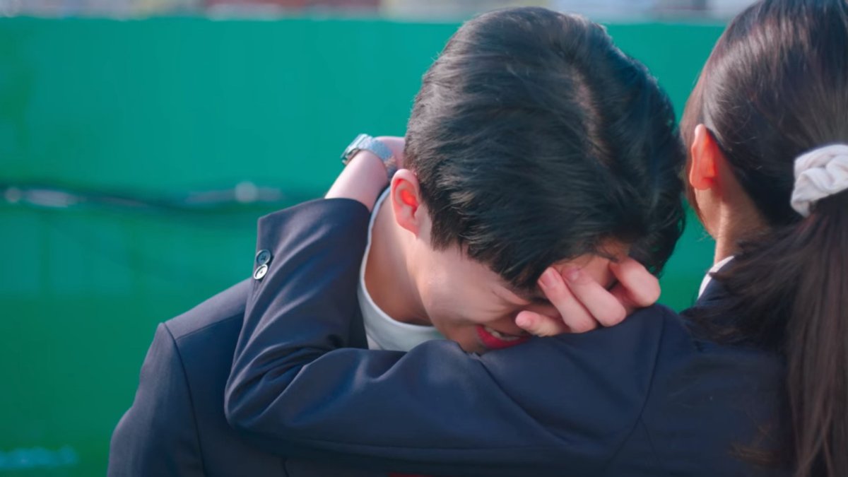 HabisNontonFilm's tweet photo. Bangga banget sama Seung-wan di #TwentyFiveTwentyOneEp12! 😭

Orang yg terus berusaha membela kebenaran meskipun dunia gak berpihak sama dia. Tetap berani ambil resiko besar demi mempertahankan prinsip yg dia percaya.

This episode is definitely for her. We love you Seung-wan. ❤️ https://t.co/MOIfzhJQ3K