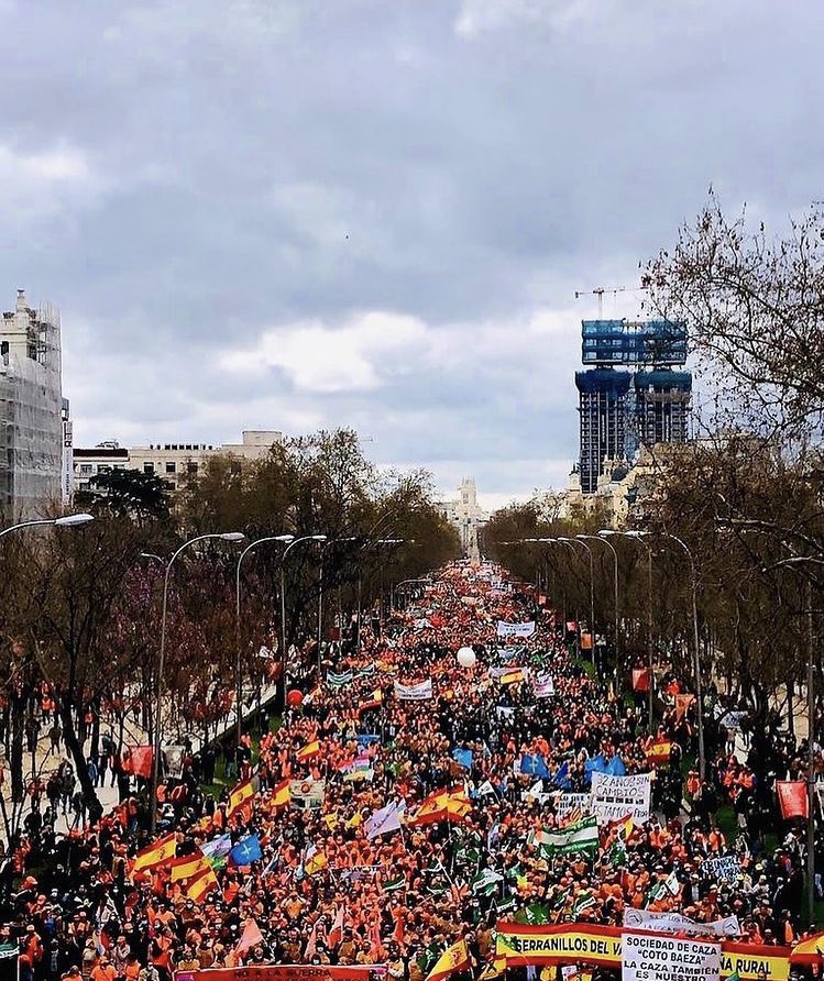 Gracias, #MundoRural.

Gracias, gente del campo. Agricultores, ganaderos. Taurinos, cazadores. Quienes cuidáis el campo. Quienes nos cuidáis desde el campo. 

Ahora toca cuidaros a vosotros. ¡Sois esenciales!

#OrgulloRural 
#20MRural  #TauromaquiaConEl20MRural