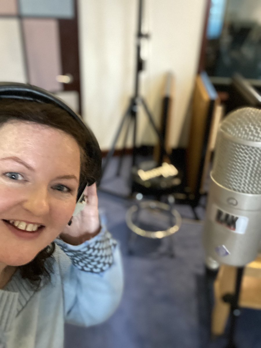 jen_dotty's tweet photo. Exciting and fun day at RAK recording studio recording NHS version of #resolutionsong keep an eye out on the run up to Earth Day 🌎 @SCoRMembers #singingTRad https://t.co/4y0xGAq1FY