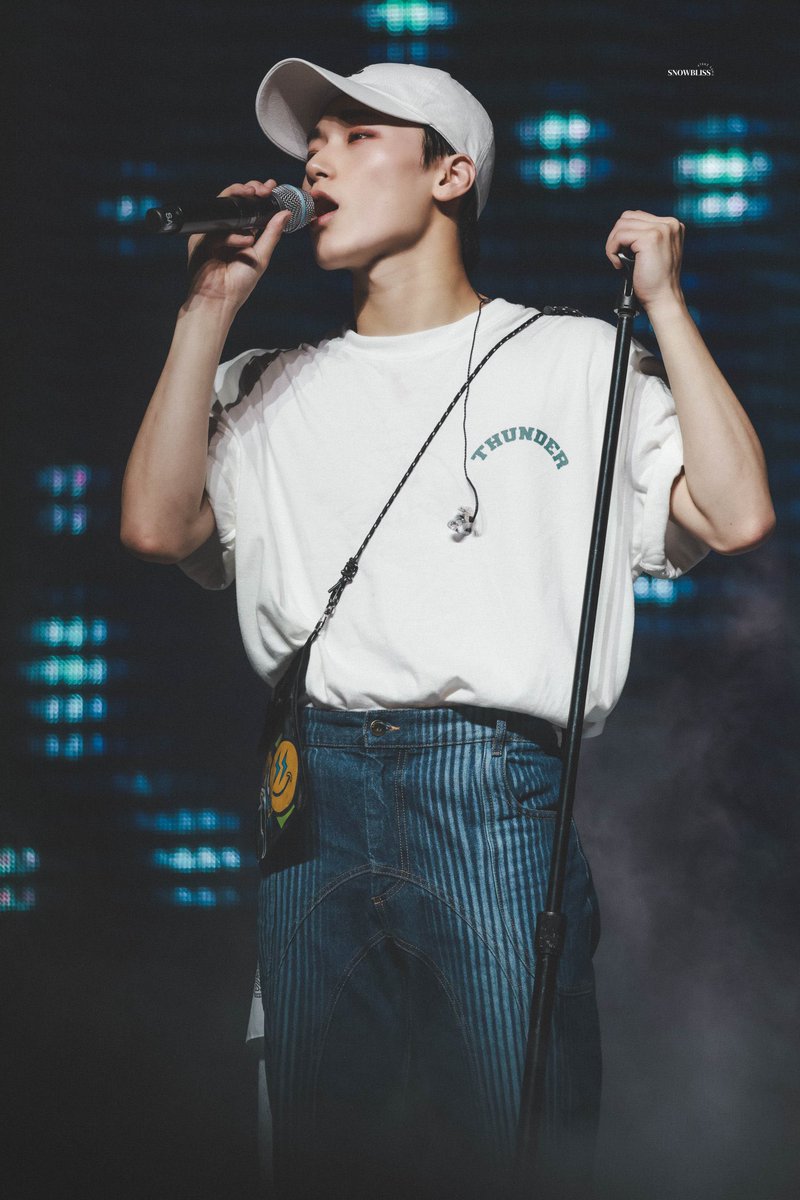 choisanarchive's tweet photo. 220131 © SnowBliss

#ATEEZ #에이티즈 #SAN #산 #최산 https://t.co/6l6nTCEGhd