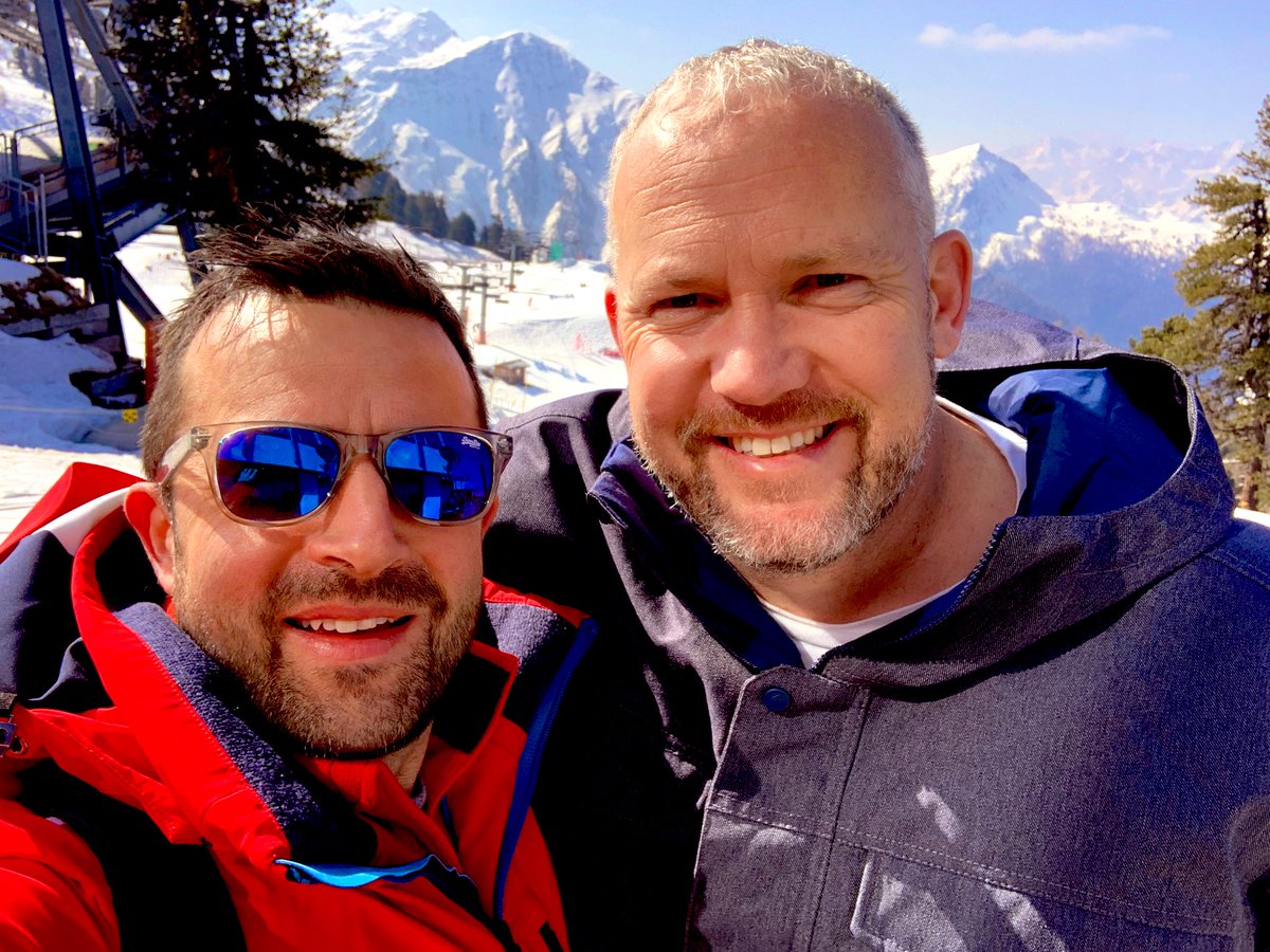 Here with my good mate Sean, aka Spud. 2 years ago he was in ICU, extremely ill with Covid. <a href="/ChrisRobshaw/">Chris Robshaw</a> and <a href="/SFitzpatrick92/">Sean Fitzpatrick</a> sent good luck messages to him. He was told to say his goodbyes to his family. Today, we ski’d in the Swiss Alps. Enjoy life, we get 1 crack at this gig🙏