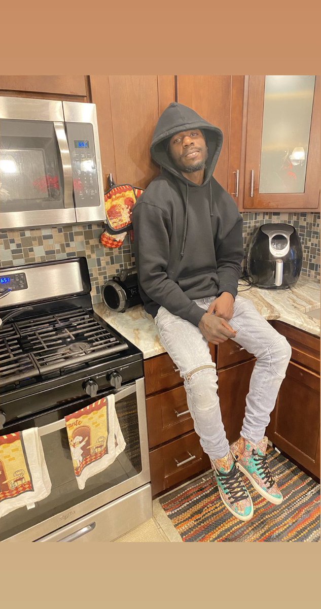 ish3st's tweet photo. Bitch said I act like Lil Baby But She Worse Than Asian Doll🥴 https://t.co/hcnZKqL5na