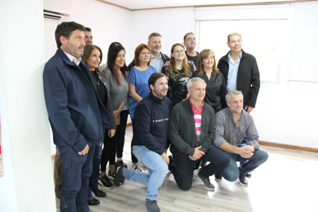 gabrielfrizza's tweet photo. Excelente desayuno de trabajo compartido junto a @PatoBullrich y dirigentes del @PROCba, además de los diputados nacionales @WolffWaldo @Titostefani y @Pablo_Torello.Vamos a seguir trabajando juntos y con todas las fuerzas por la Argentina que nos merecemos. https://t.co/UED4ls0P01