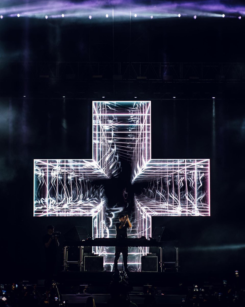 MartinGarrix tweet picture