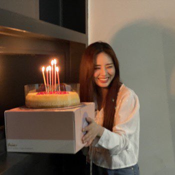 fromisfairys's tweet photo. i hope she had a great birthday ft jiwon over the years #JIWON #프로미스나인 https://t.co/EfnjNwC2mz