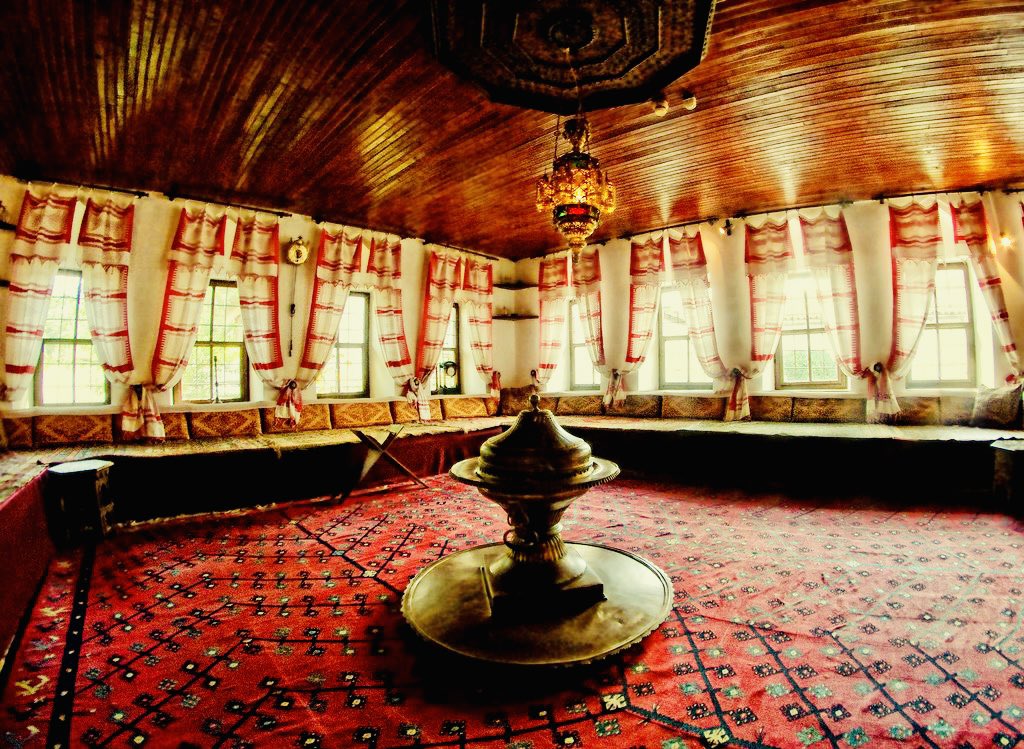 AgaKrajina's tweet photo. Culture appreciation tweet 
⚜️🇧🇦 https://t.co/qhvGpf6bL5