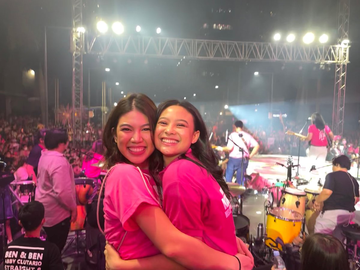 hannahkathleenp's tweet photo. the #HANINA reunion i wouldn’t trade for the world 💗

#TRoPangKabataan, come together again, let’s fight as ONE ! https://t.co/gdoIKMvKIs