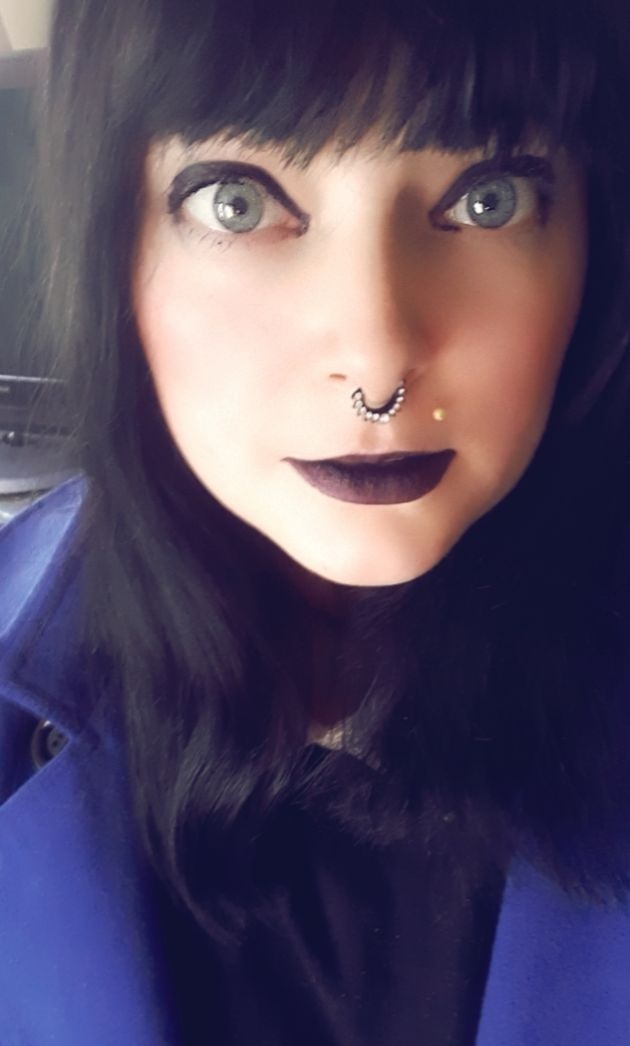 AliceUnderland_'s tweet photo. Waiting for the fortnite queue with crazy eyes like hurry hurry https://t.co/dVhfuV4xnF