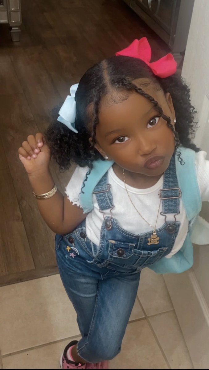 taethebaby's tweet photo. My daughter is dead ass my karma 😭😩😍 https://t.co/JxCVlMYGSm