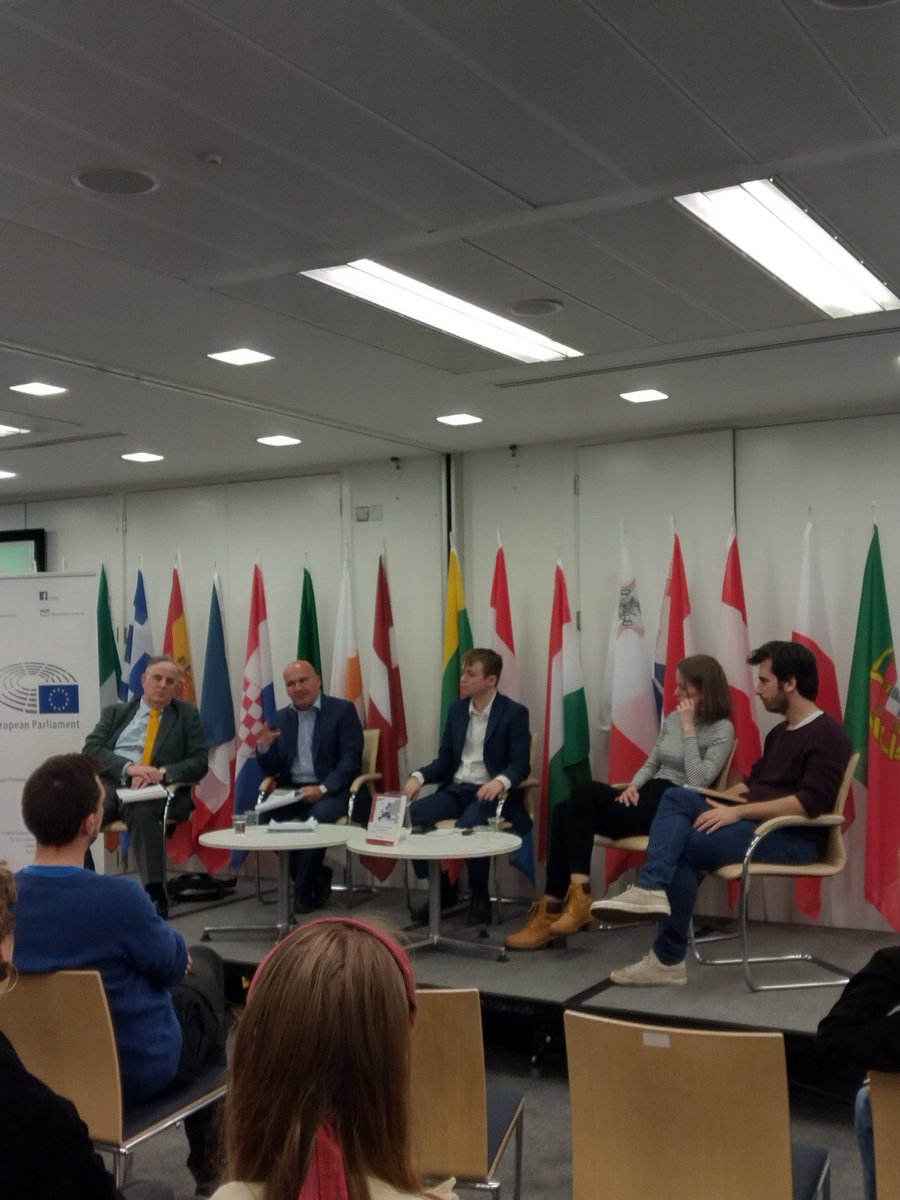 Martin_Penov's tweet photo. Today we wrapped up our 3-day launch event for #Beyond22 in Europe House and KCL, held our AGM and elected our new national board, and marched to support Ukraine with our #DemocracyUnderPressure. A new chapter for @youngeuromove has begun and I couldn't be more excited! https://t.co/fLajTgV2Cn