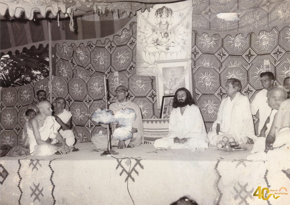 AoLCanada's tweet photo. Today, March 20th, we bring you back to where it all began with this picture of Sri Sri taken in Shimoga in the Indian state of Karnataka. Join us in celebrating 40 years of Art of living! #40YearsofAOL https://t.co/XLnvbYt4q3