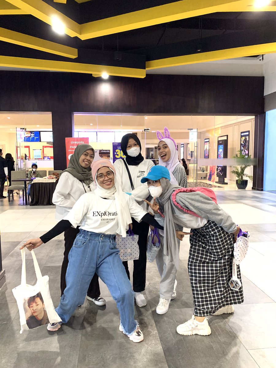 Cicaa ♡ 🐉 $MON tweet media
