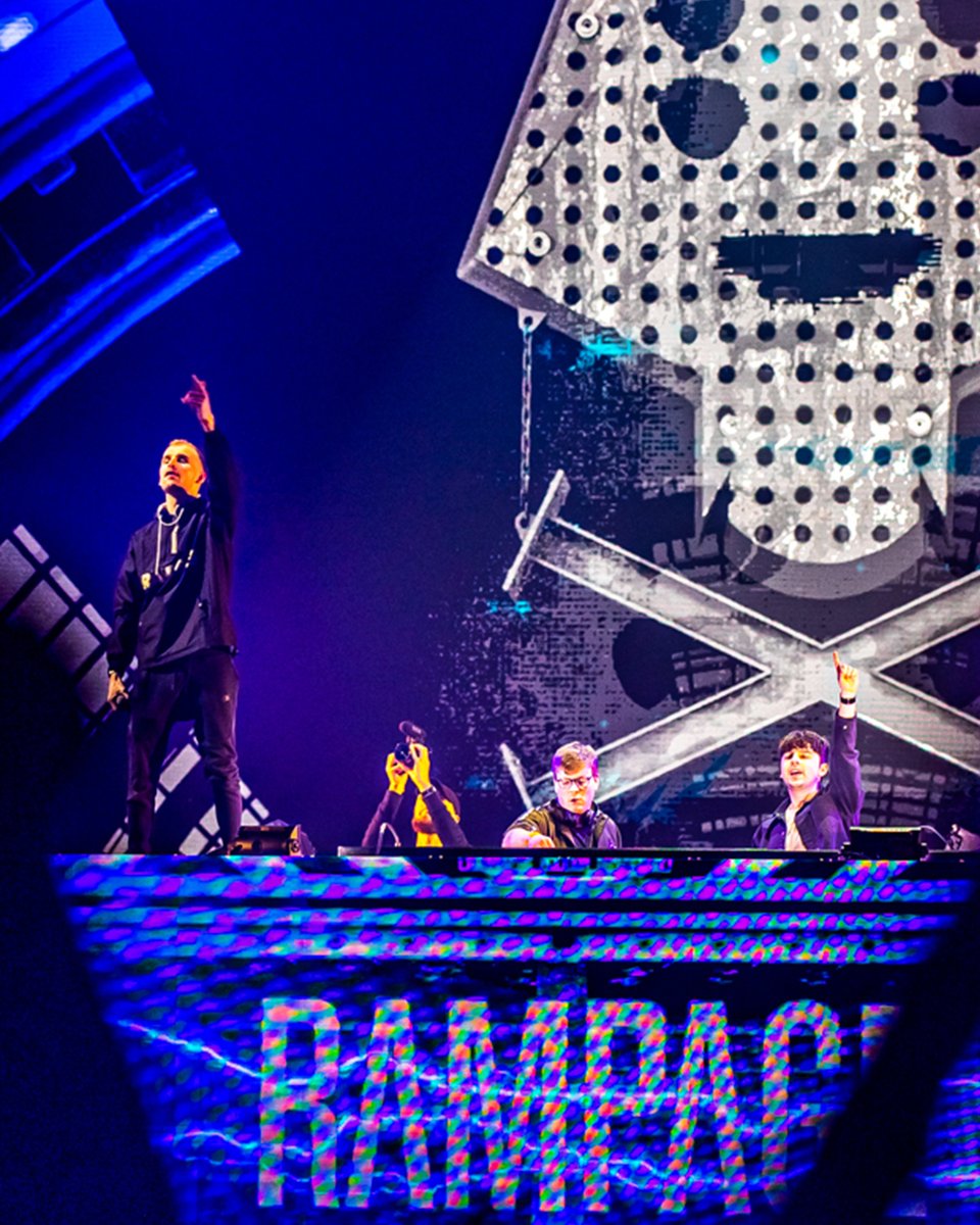 OLIVERSE tweet media