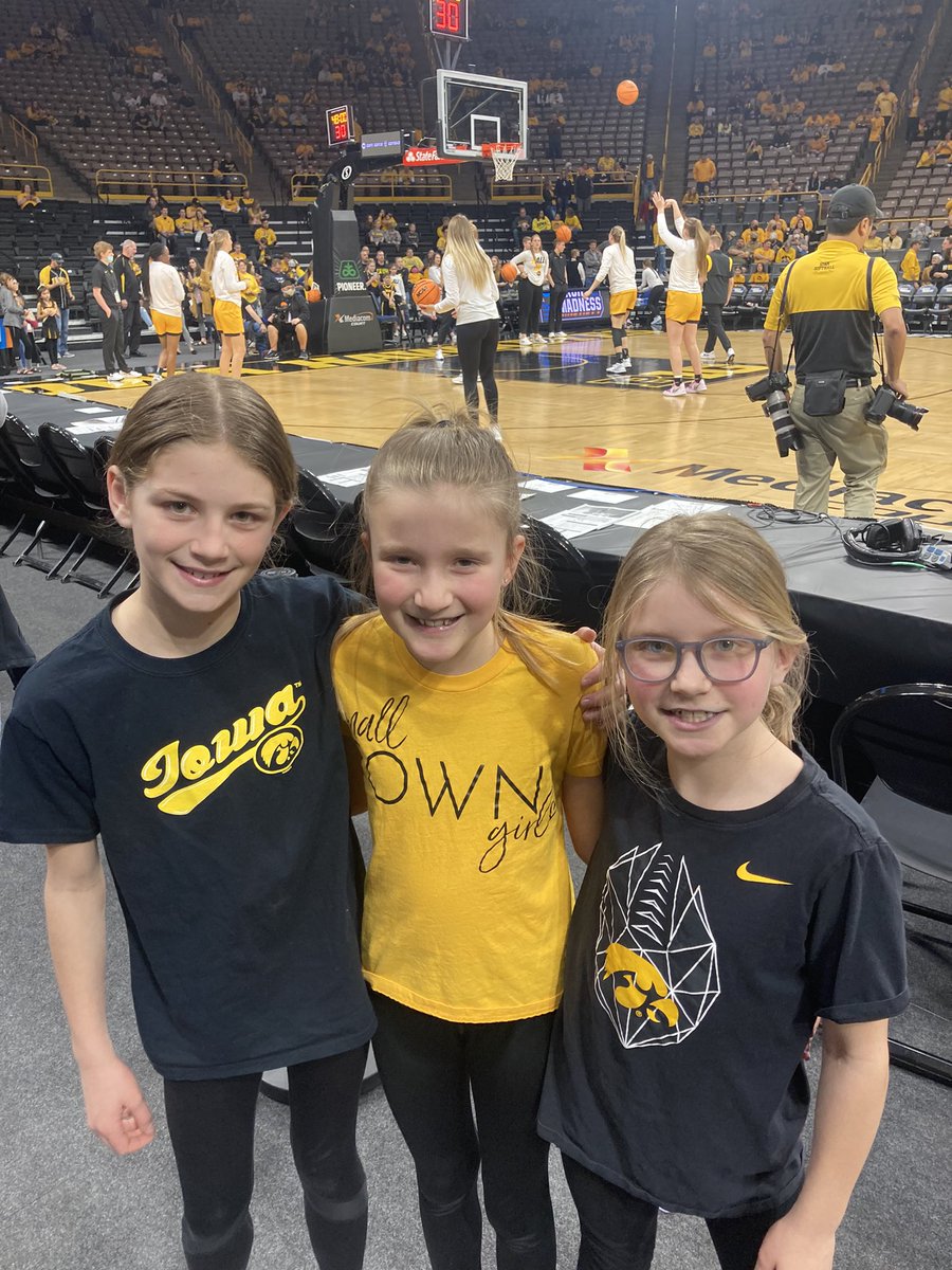 Tjmarzen04's tweet photo. Back again,  Let’s go Hawks!!!   @IowaWBB #MarchMadness #Hawkeyes https://t.co/L05HVKV1hm