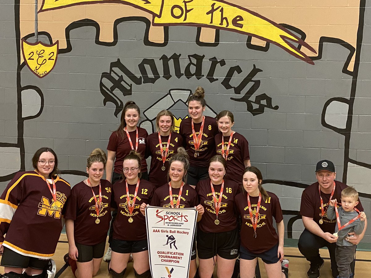 MCHSMonarchs's tweet photo. Woohoo! Gold it is for the Monarchs! https://t.co/F9uLPW2Hrh