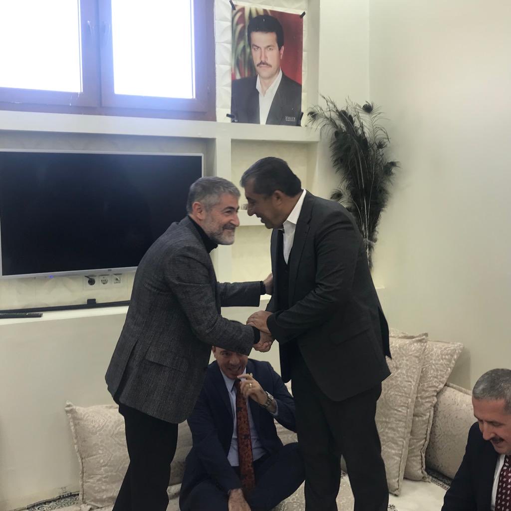 AtillaMenderes's tweet photo. AKRABAMIZ OLAN MALİYE VE HAZİNE BAKANIMIZ SN NUREDDİN NEBATİNİN BUGÜNKÜ VİRANŞEHİR PROĞRAMINA İŞTİRAK ETTİK BAKAN BEYLE BİZİ KÖYÜNDE AĞIRLAYAN  AKRABAMIZ EYYÜP BAYRAMA AYRICA TEŞEKKÜR EDİYORUM https://t.co/iGAetjLLDj