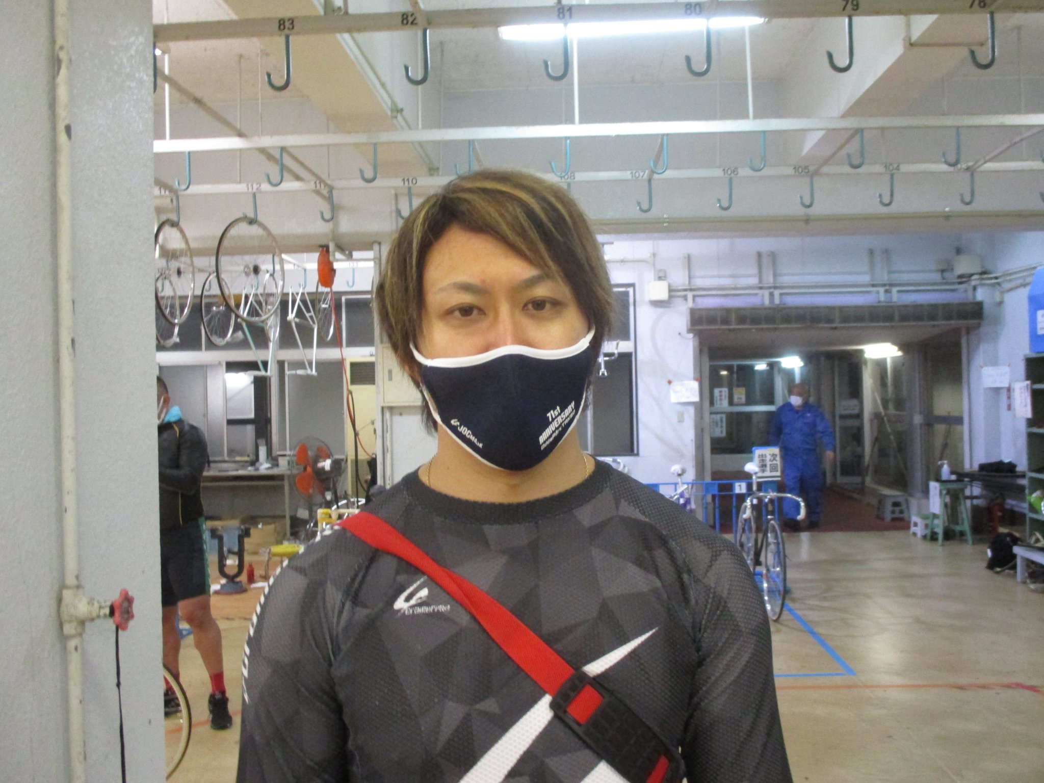 漆喰を塗ったまま床を踏めますか？