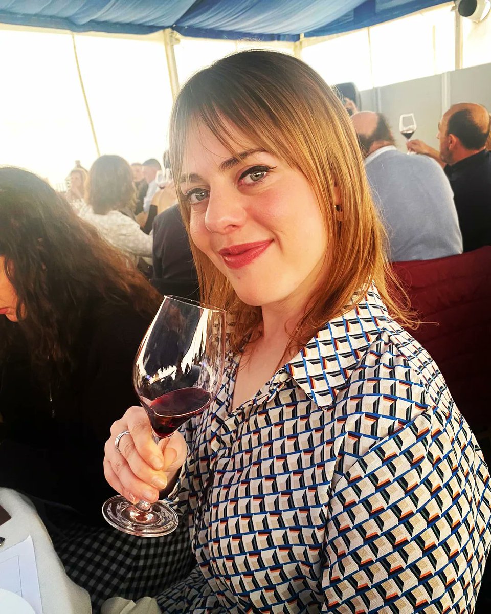 palomagomez97's tweet photo. 🍷 https://t.co/q9i4ionufS