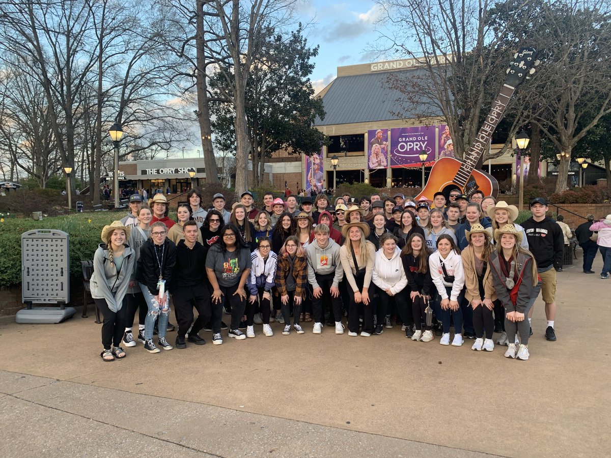 ⁦The ⁦<a href="/kwpublicschools/">K-W Public Schools</a>⁩ trip to Nashville has been incredible! Lots learned outside of the 4 walls of our HS classrooms. Grateful for the opportunity to make music with these young people ⁦<a href="/KWPrincipalRyan/">KW 7-12</a>⁩