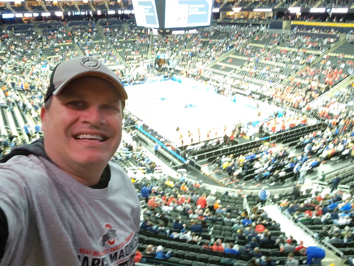 krautdanny's tweet photo. #mmselfie Go Buckeyes! https://t.co/r5NIvmZ26w