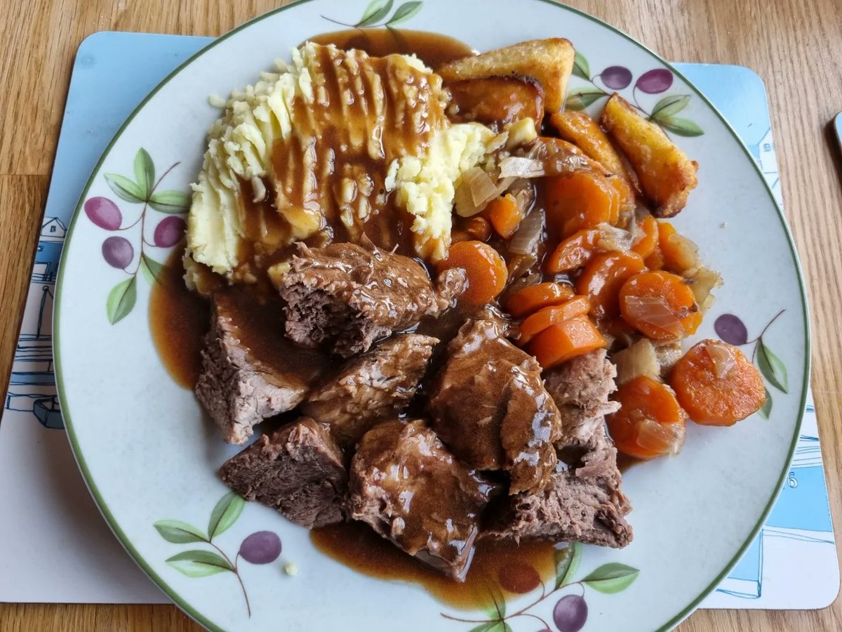 shaynecmcleod1's tweet photo. Love a Sunday Roast! #sundayroast #Cooking #Food https://t.co/RaseOFD2a1