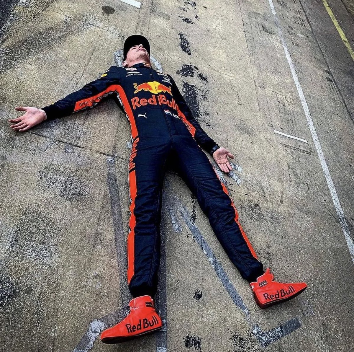 F1 Caps (@f1caps) on Twitter photo 