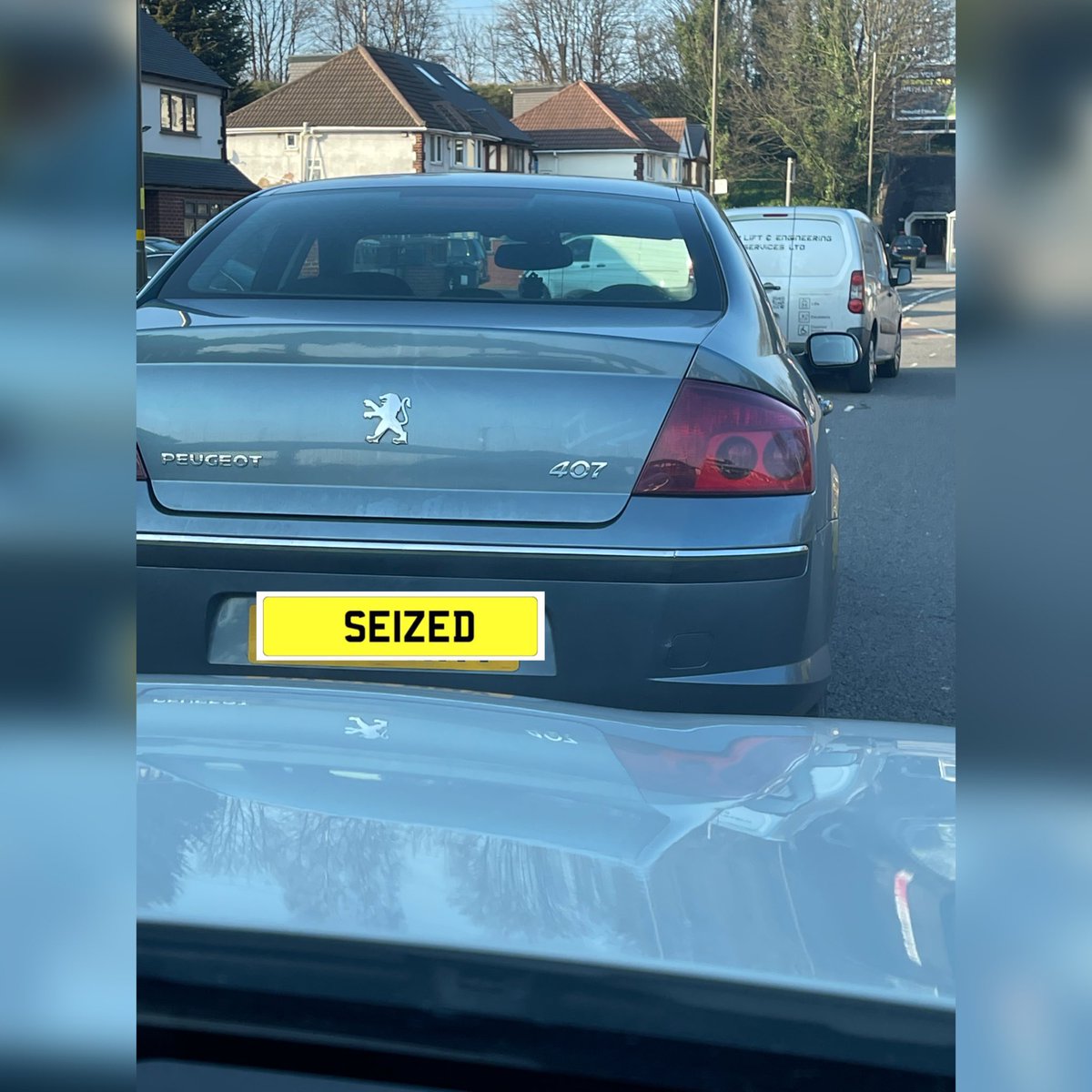StaffsRCT's tweet photo. Sorry if you got caught up in the temporary closure on the M6 earlier. This vehicle broke down, the driver then tried to jump start it in a live lane. Vehicle removed of the network only to discover the driver had no valid licence and no insurance. Reported and the vehicle seized https://t.co/FuN7pV7mlA