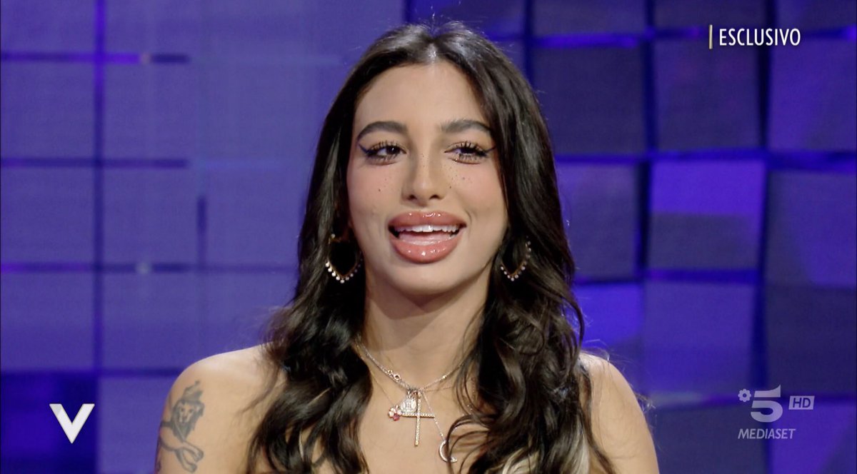 GF_VIP_6's tweet photo. Siete bellissime .💙.💜.❤️. @JessySelassie @ClariHaile @selassiesisters #LuluSelassie #ClarissaSelassie #jessicaselassie #jessivip #jessicaxverissimo #Verissimo #gfvip6 https://t.co/vgroconCJ5
