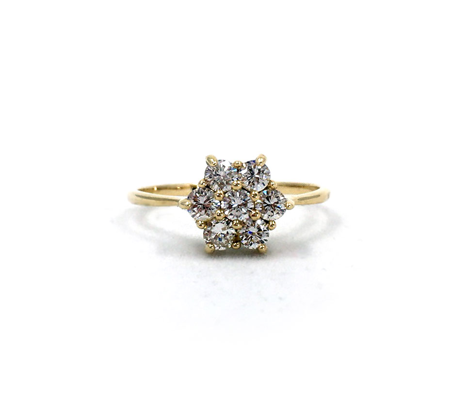 wim_geel's tweet photo. Ik maak sieraden in mijn eigen atelier. Waaronder ook deze prachtige 14 karaat geelgouden ring met briljant geslepen Diamant. De natuurlijke Diamanten hebben afzonderlijk een gewicht van 0,10crt. Lees meer .. https://t.co/e136pVdzqA https://t.co/dmFxaUBaDL