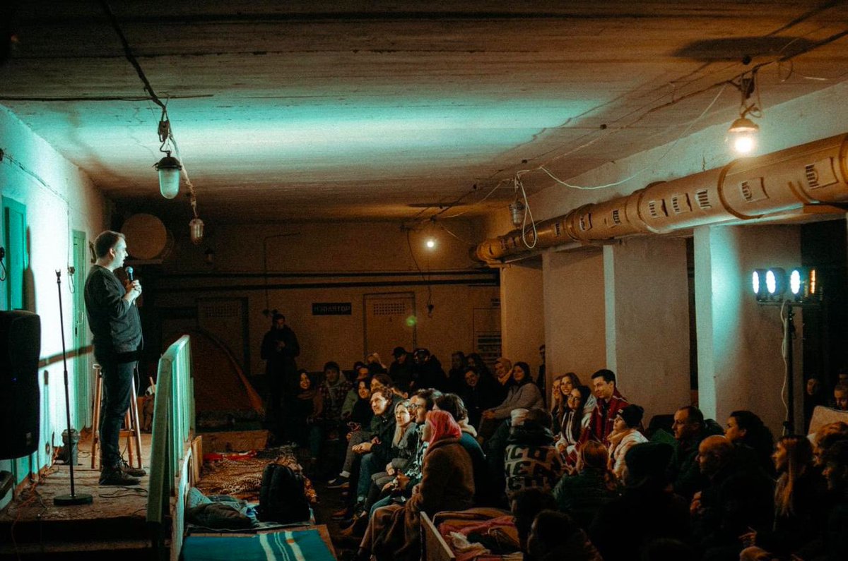 juliaskripkaser's tweet image. Bomb shelter stand up comedy. Life goes on 🤷🏼‍♀️